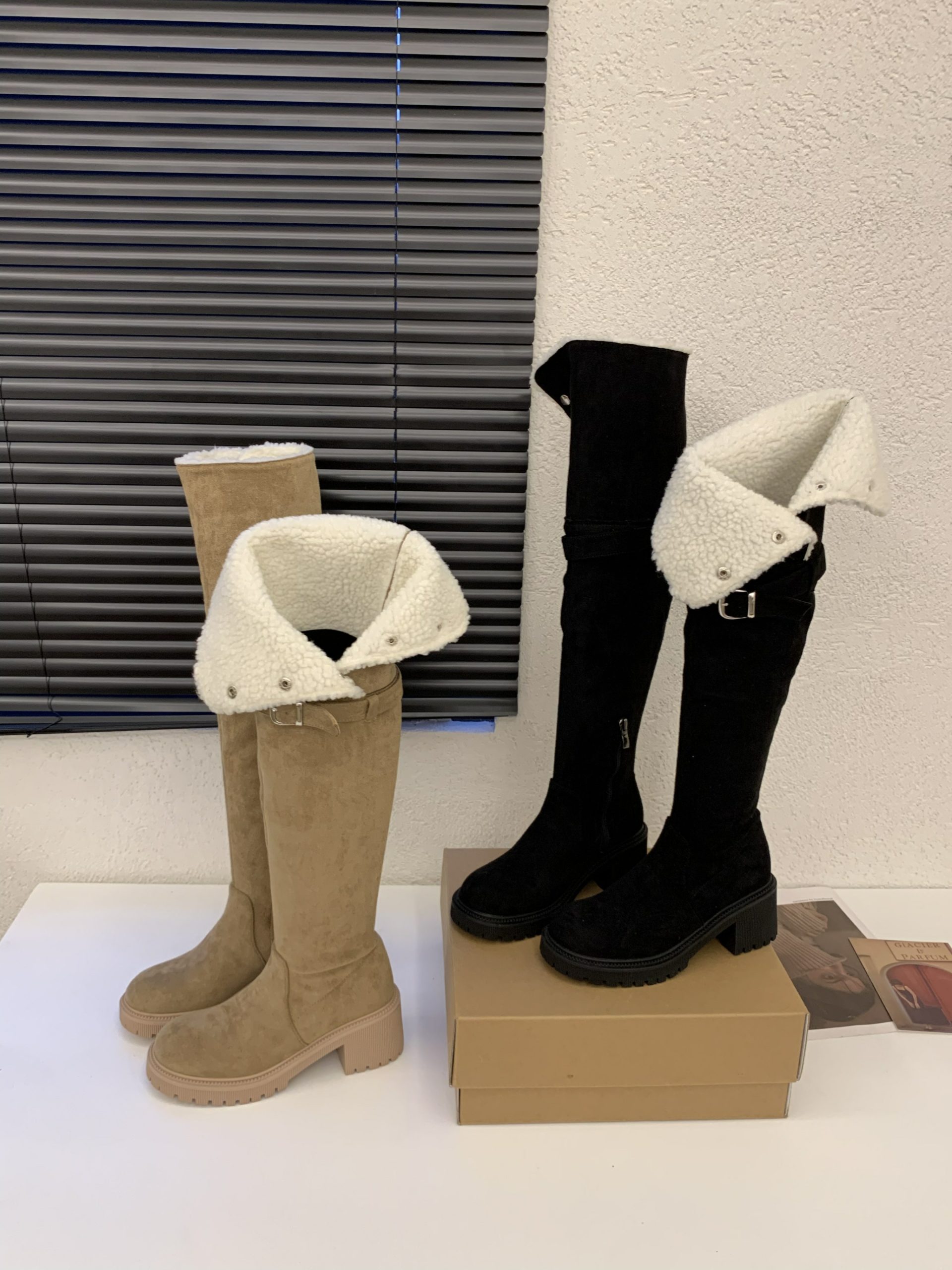 Women's Faux Fur Lined Over Knee Boots 2023 New Winter Style Chunky Heel Retro Slim High Top Snow Boots - Image 4