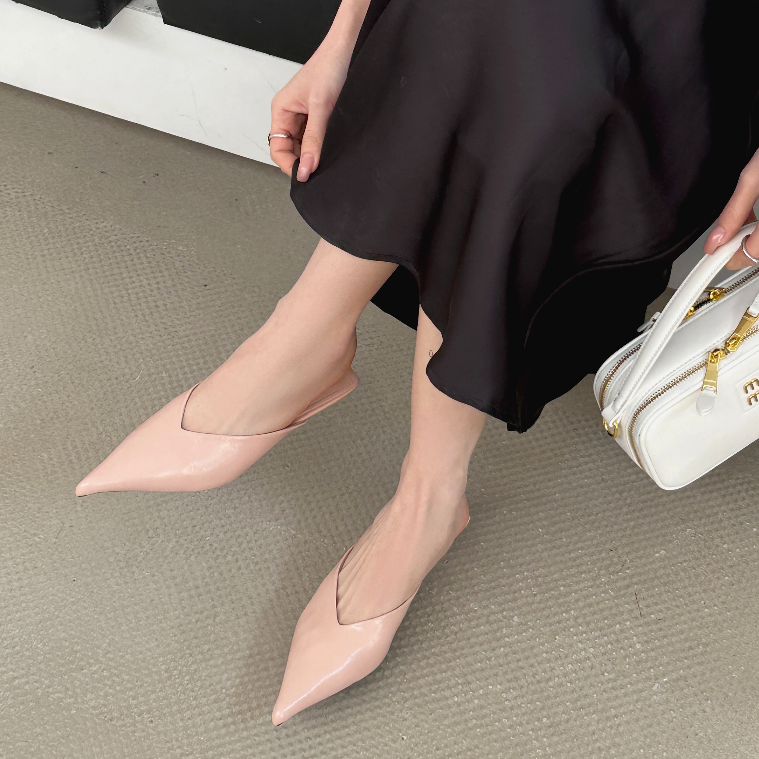 2025 Spring New Slim Pointed Toe Low Heel Slippers for Women Soft Leather Fashion Versatile - Image 5