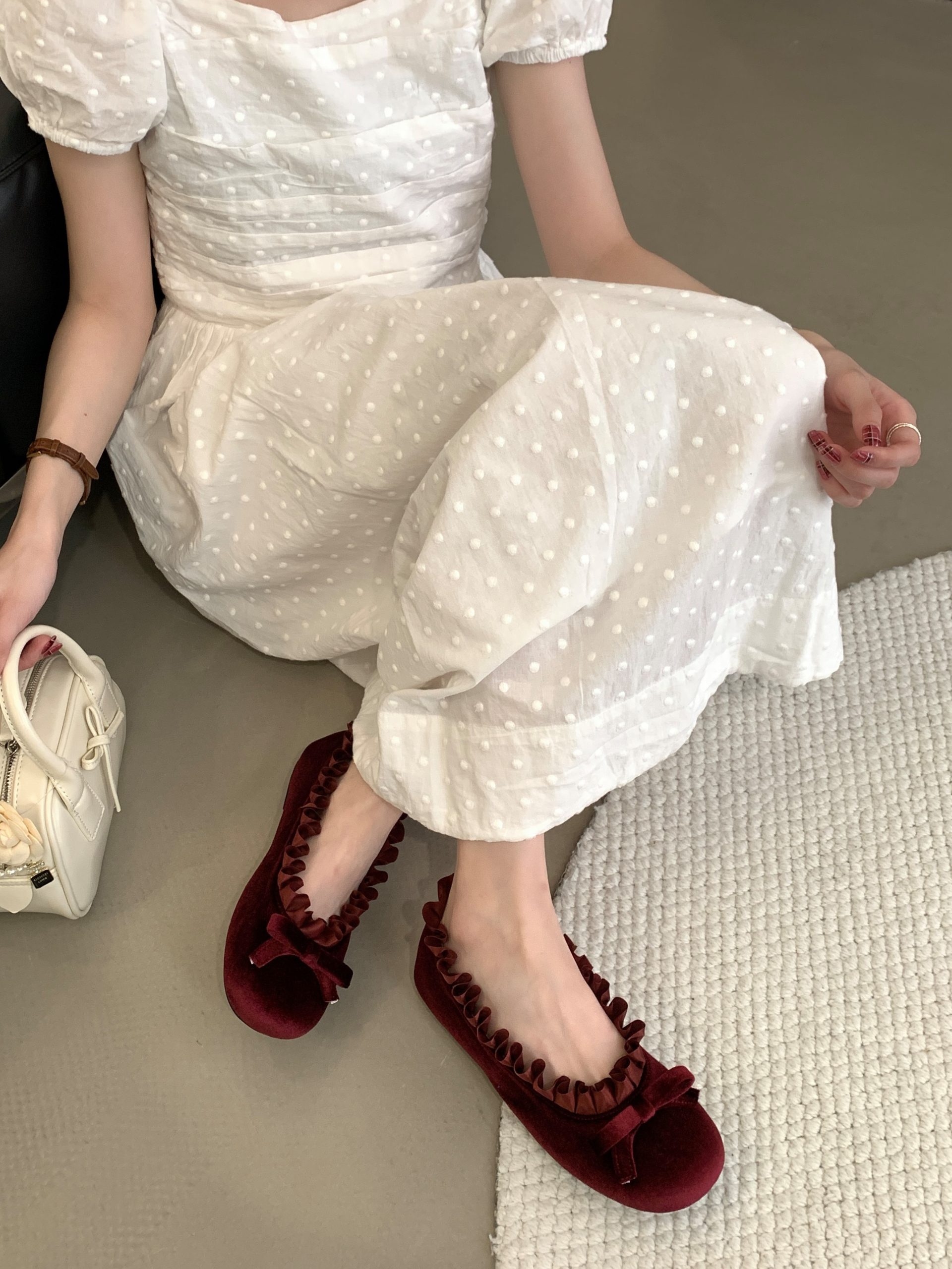 2026 Spring New Soft Sole Flat Mary Jane Shoes Velvet Ruffled Women's Casual Shoes - Image 4